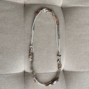 Single strand beaded necklace (white, tan & clear beads)